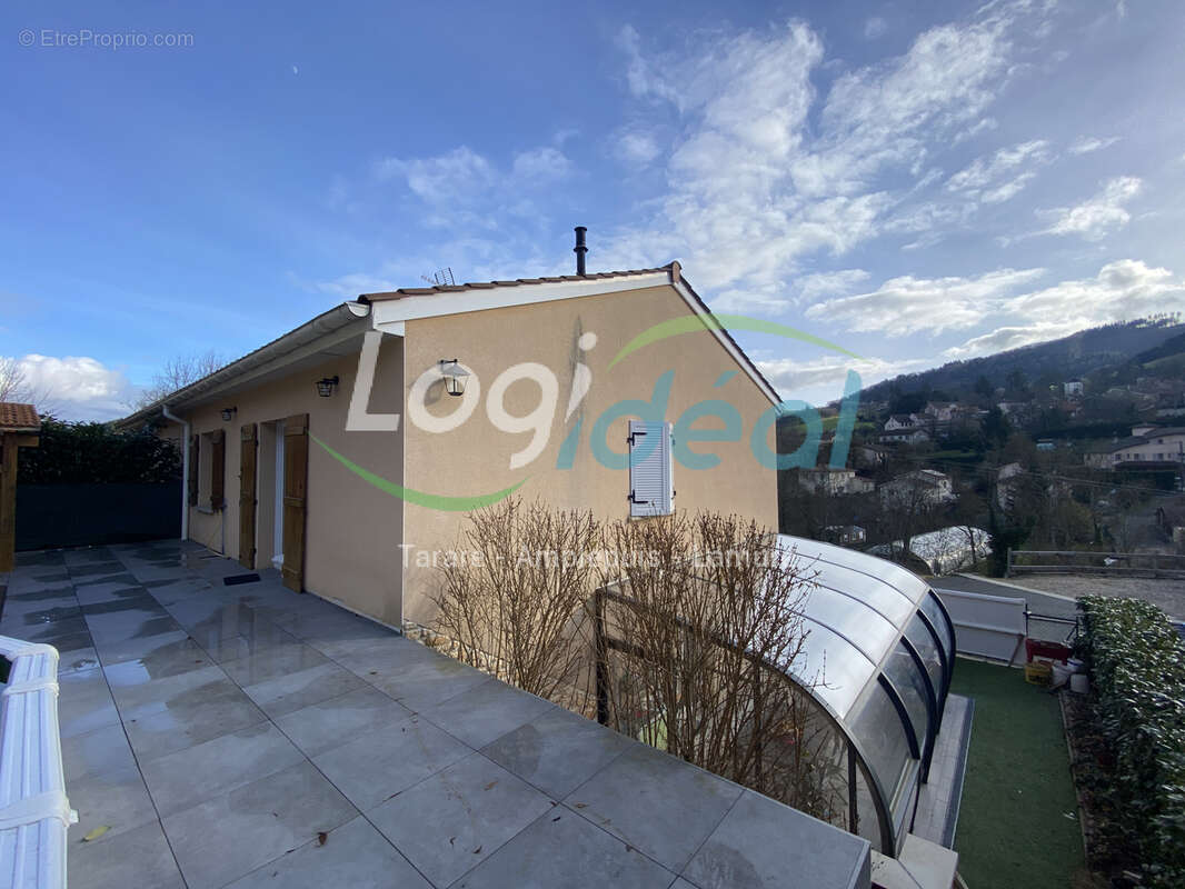 Maison à JOUX