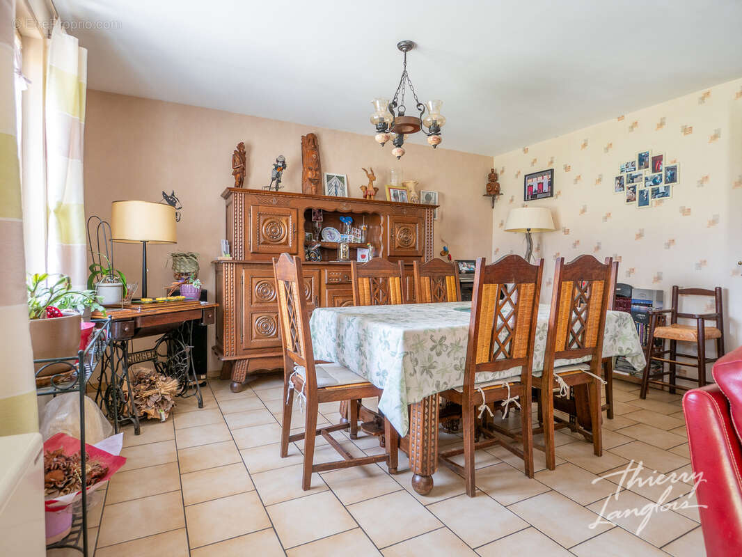 Maison à SAINGHIN-EN-MELANTOIS