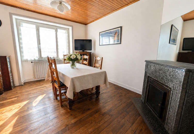 Maison à LE ROC-SAINT-ANDRE