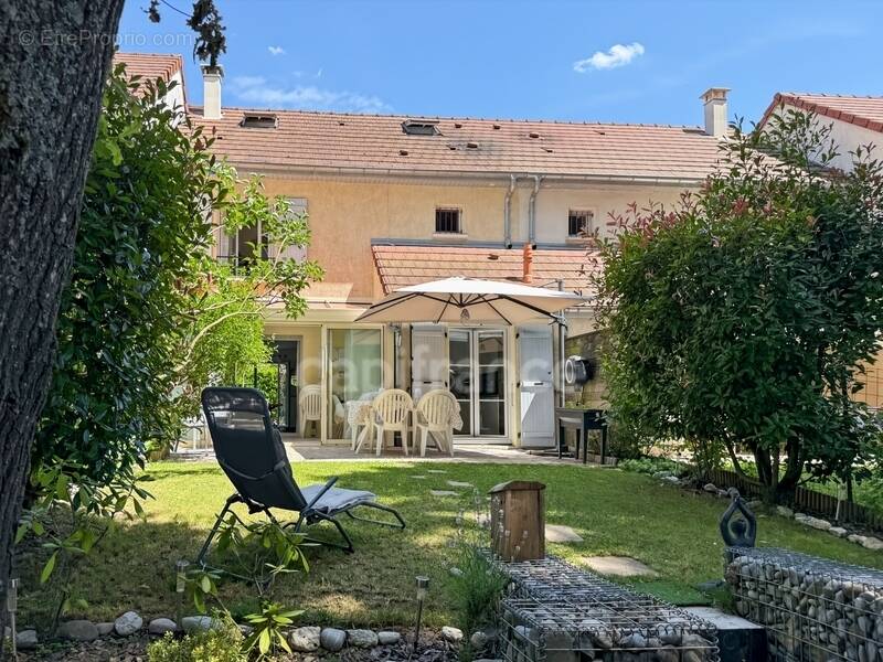 Maison à FERNEY-VOLTAIRE