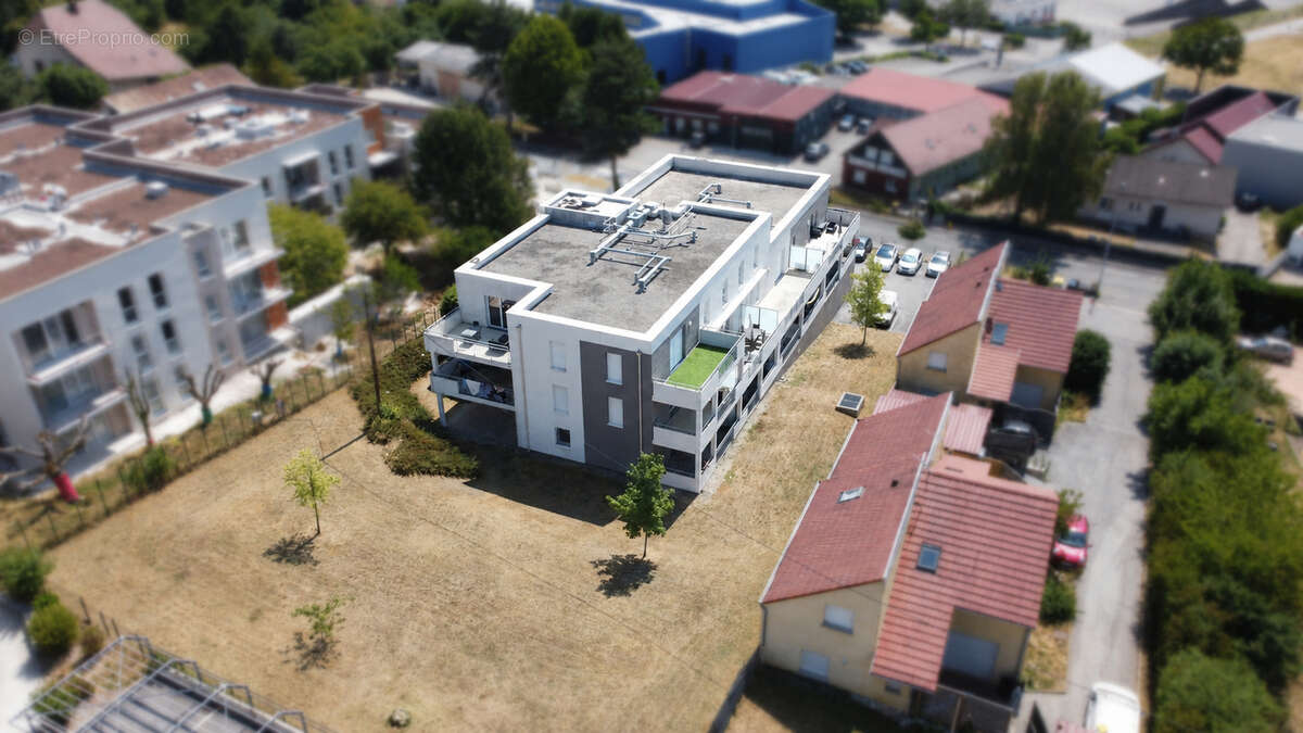 Appartement T2 avec exceptionnelle terrasse ? Quartier des Tilleroyes - photo 6