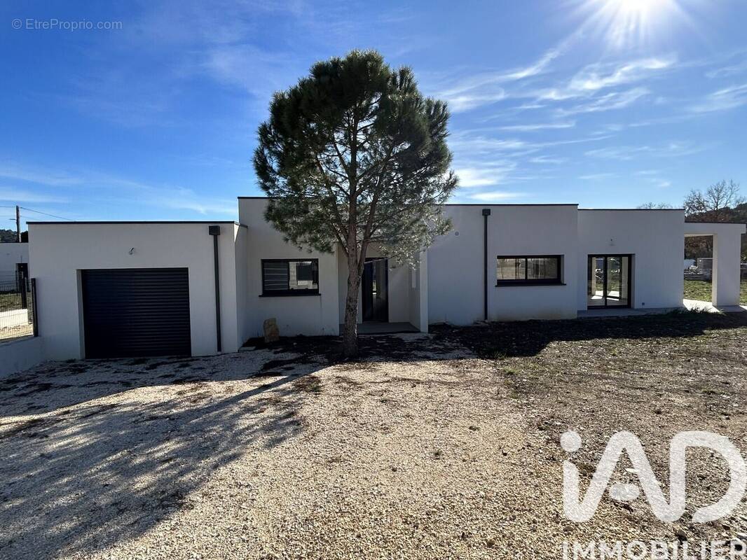 Photo 1 - Maison à SAINT-MARTIN-DE-VALGALGUES