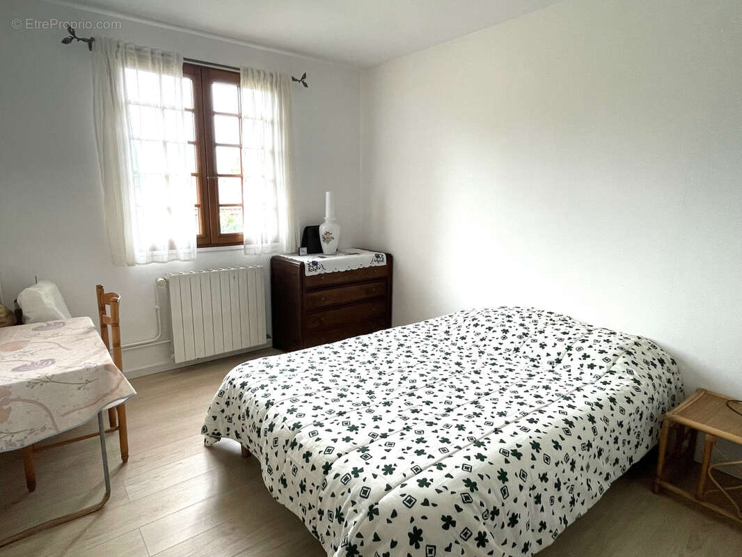 Maison à SAINT-DENIS-DES-PUITS