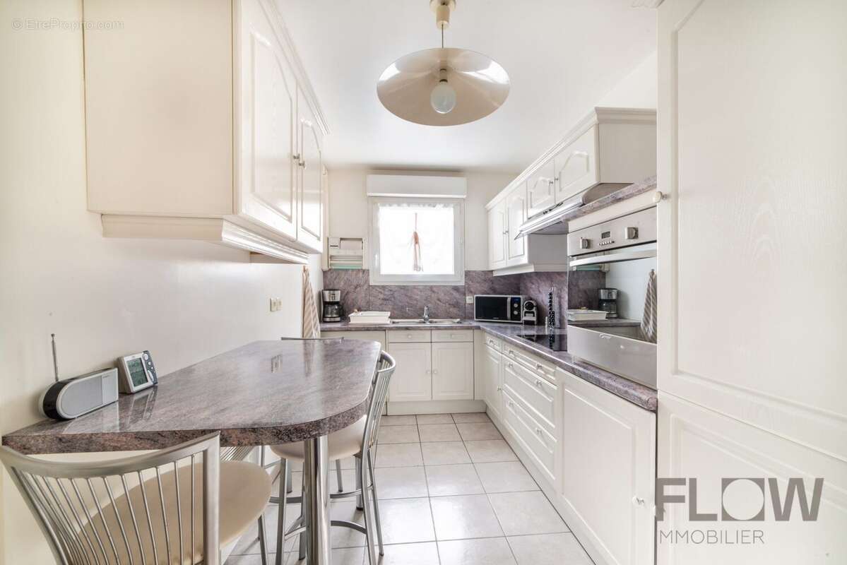 Appartement à COLOMBES