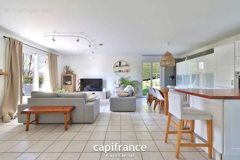 Maison à SAINTE-CATHERINE