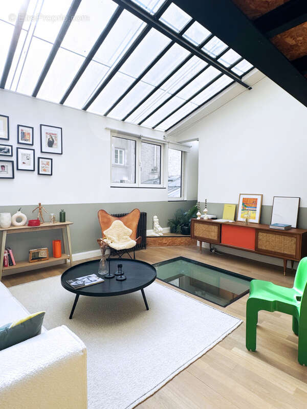 Appartement à PARIS-18E