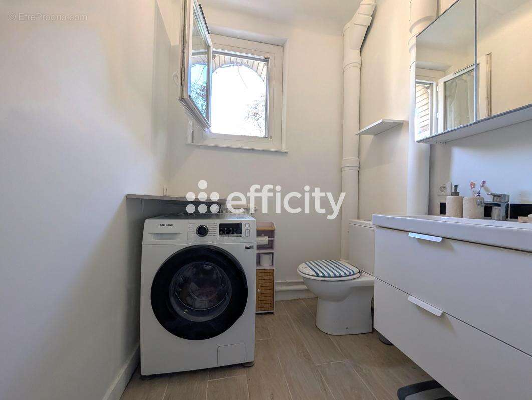 Appartement à ENGHIEN-LES-BAINS