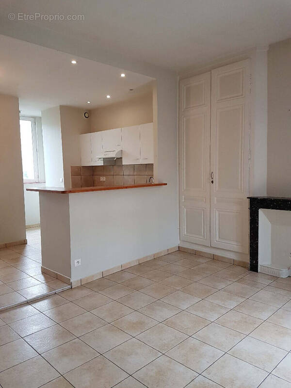 Appartement à PONTCHARRA-SUR-TURDINE