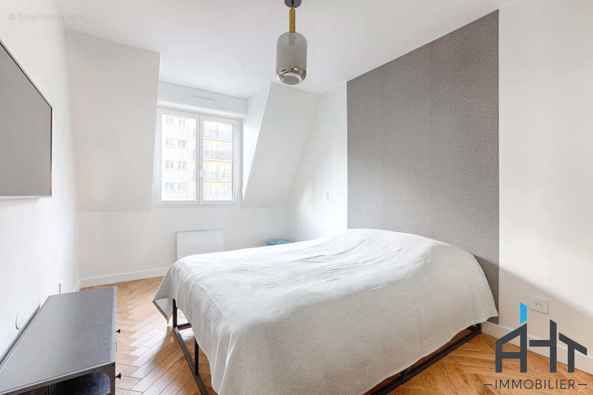 Appartement à CHARENTON-LE-PONT