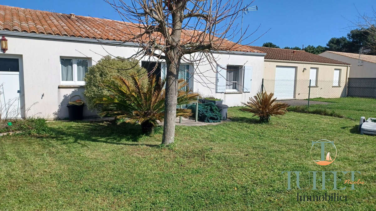 Maison à LES MATHES