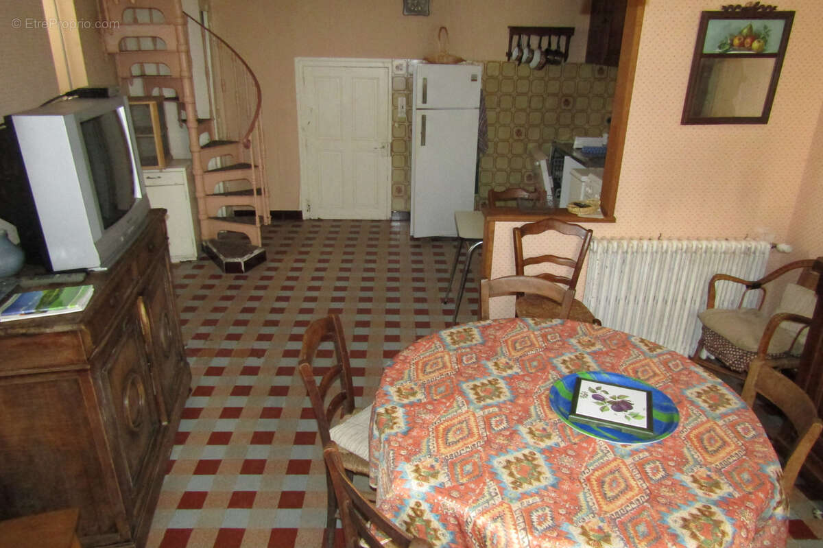 Belle maison de village au coeur de la cité médiévale - photo 3