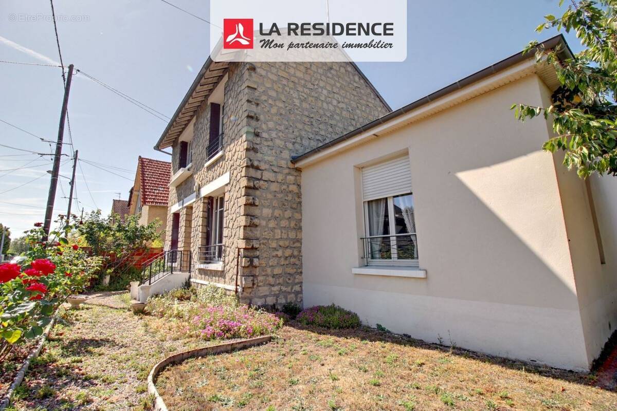 Maison à CONFLANS-SAINTE-HONORINE