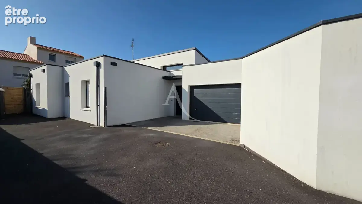 SAINT-GILLES-CROIX-DE-VIE  Maison récente 2019 avec 3 chs - photo 2