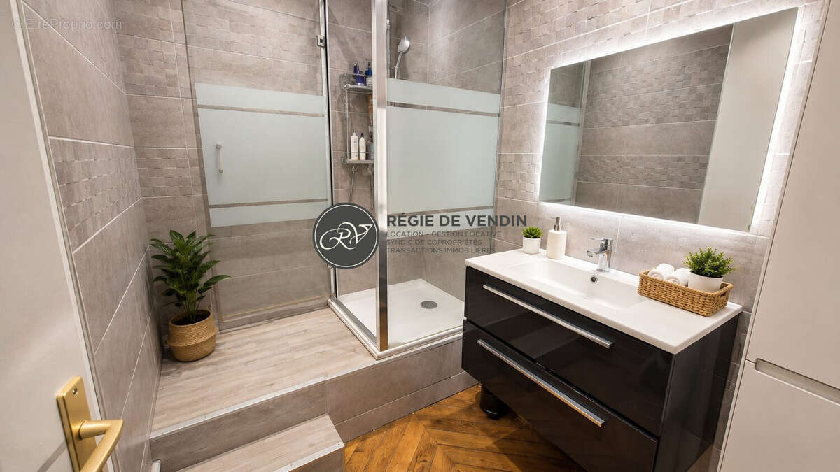 Appartement à LYON-6E