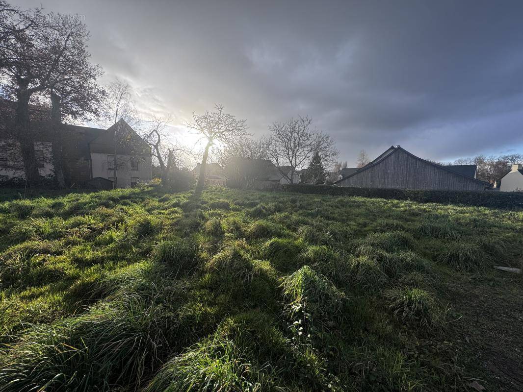 Terrain à PARTHENAY-DE-BRETAGNE