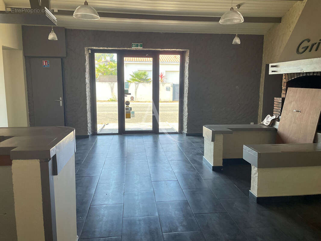 Local commercial Bretignolles Sur Mer 195 m2 - photo 8