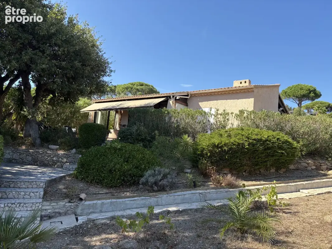 Maison à rénover à Grimaud - photo 2