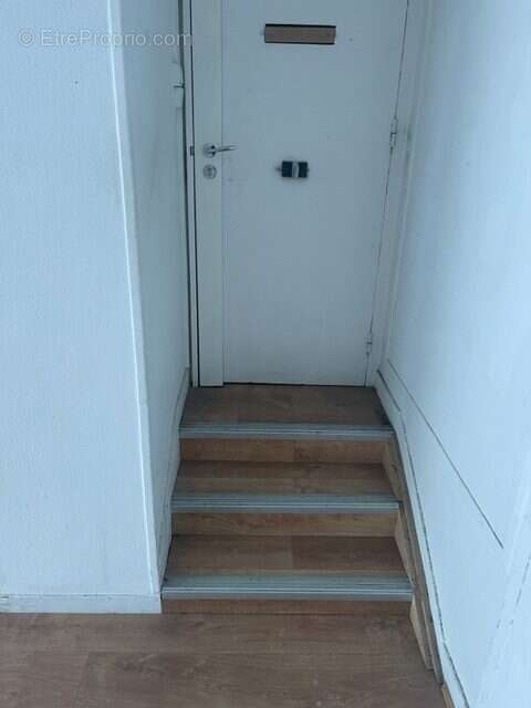 Commerce à PARIS-18E