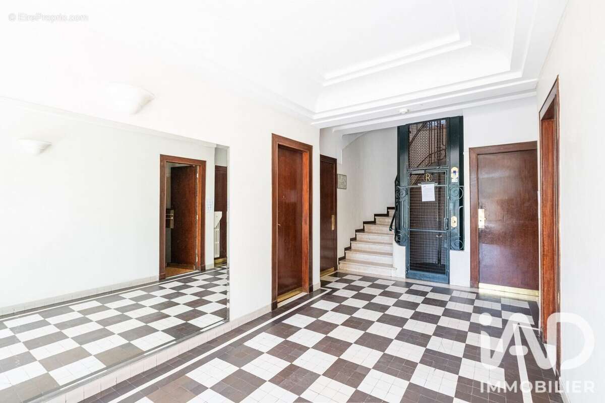 Appartement 54 m² à Saint-Cloud  - photo 9