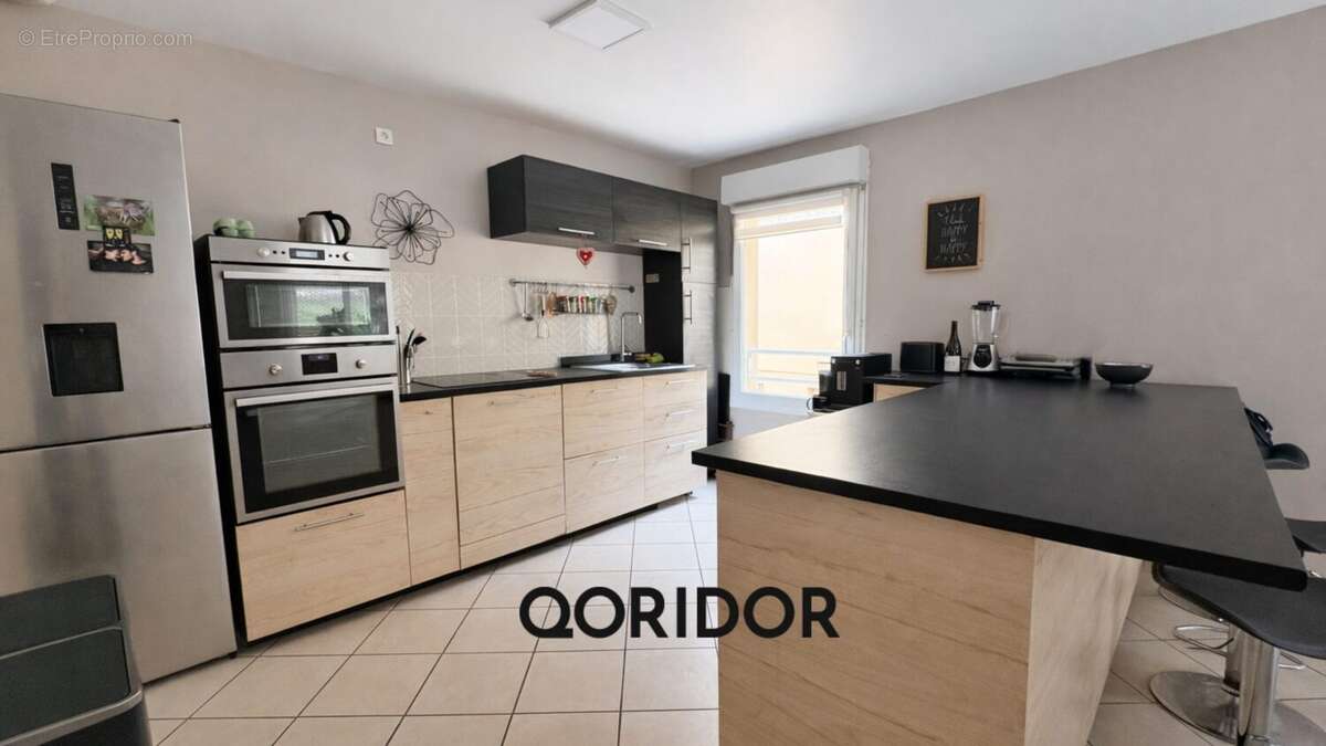 Appartement à GENAY