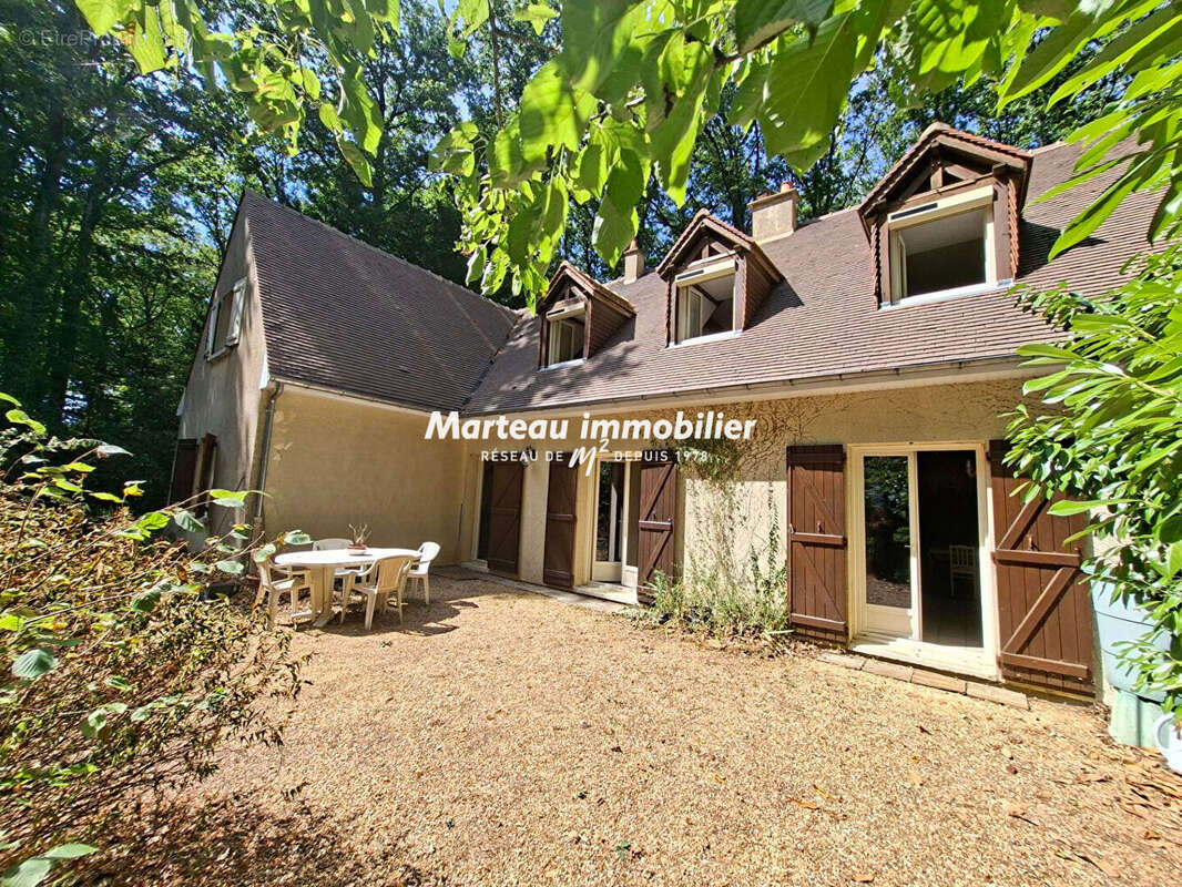 Maison familiale au coeur de la nature - À seulement 10 minutes du Mans (secteur Lavardin / Aigné) - photo 14