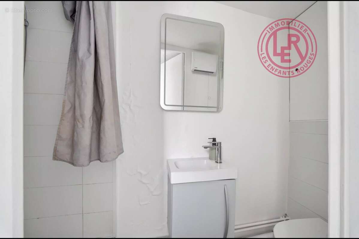 Appartement à PARIS-3E
