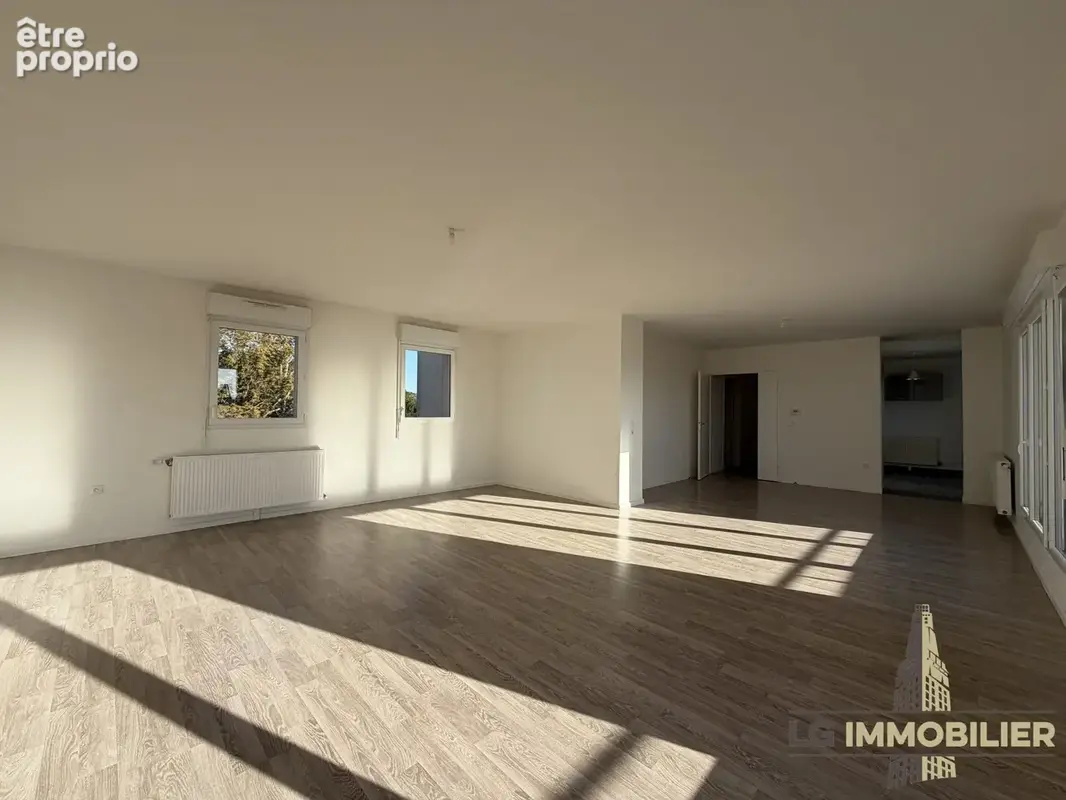Appartement 5 pièces 134 m² à vendre à Amiens (80000) - photo 2
