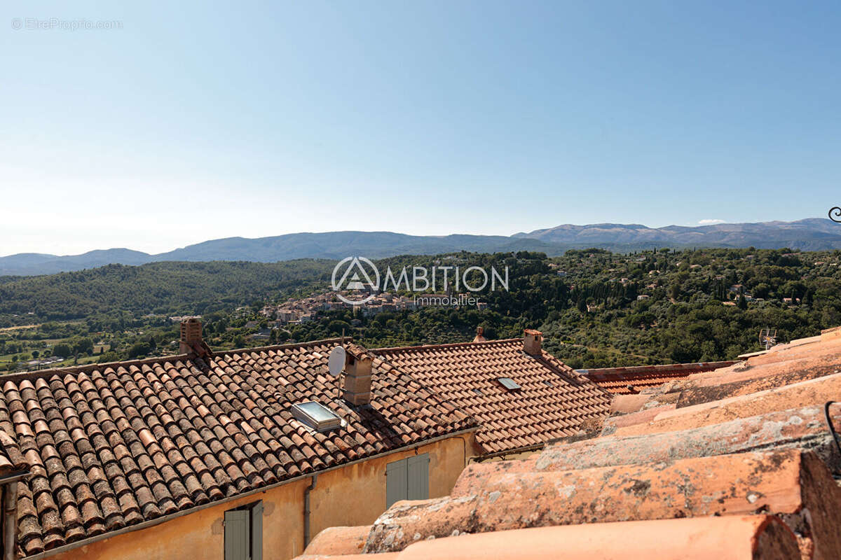 Appartement à MONTAUROUX