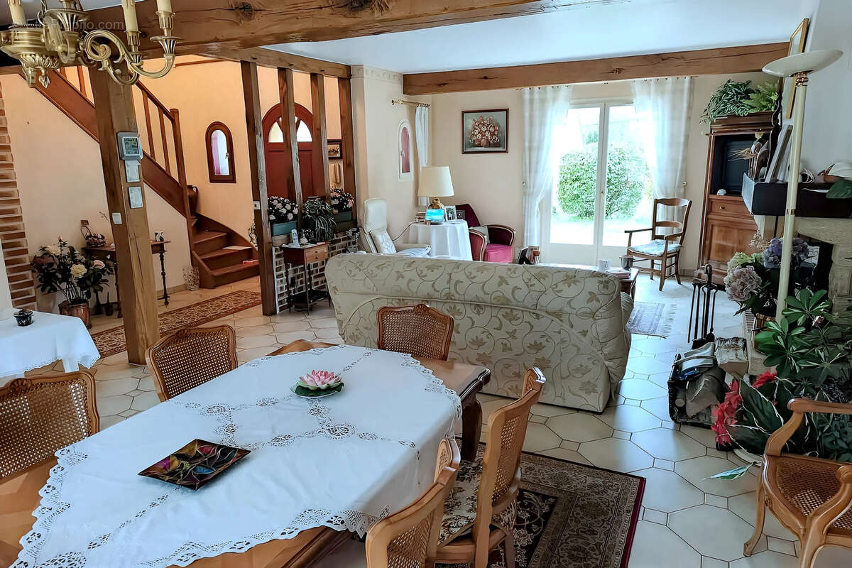 Maison à CHANGIS-SUR-MARNE