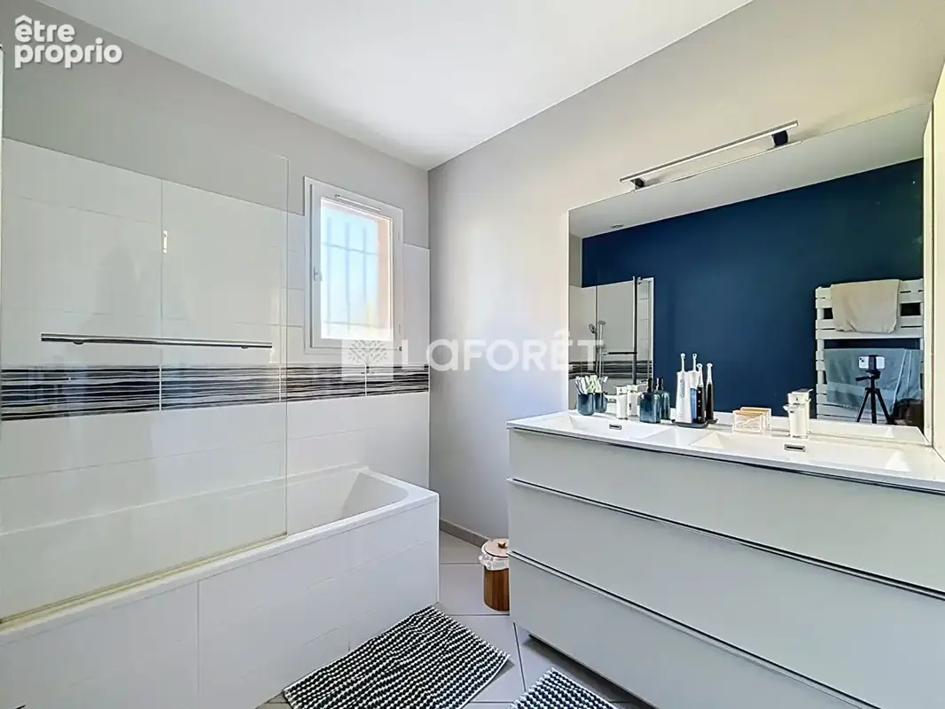 Villa de plain pied à vendre AU COEUR Villars Les Dombes 6 pièce(s) 131 m2 - photo 11
