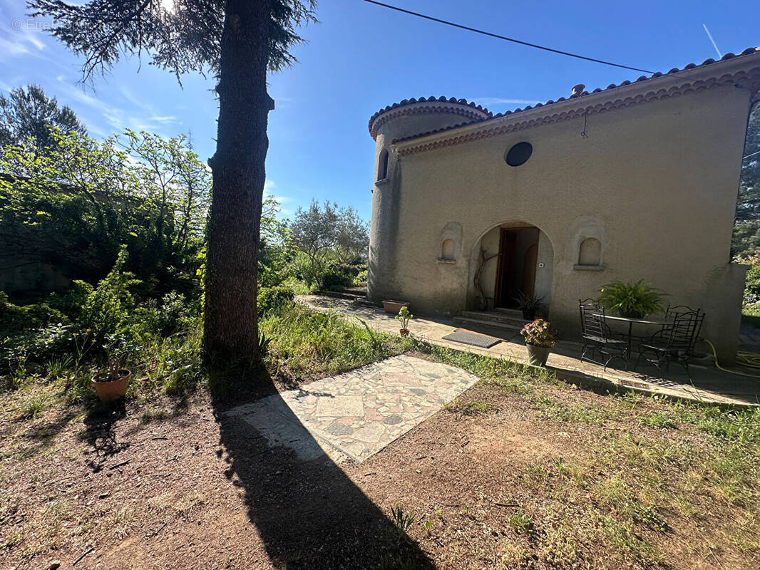 Maison à SAINT-MAXIMIN-LA-SAINTE-BAUME