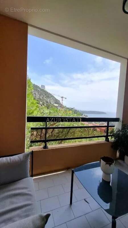 Appartement à BEAUSOLEIL