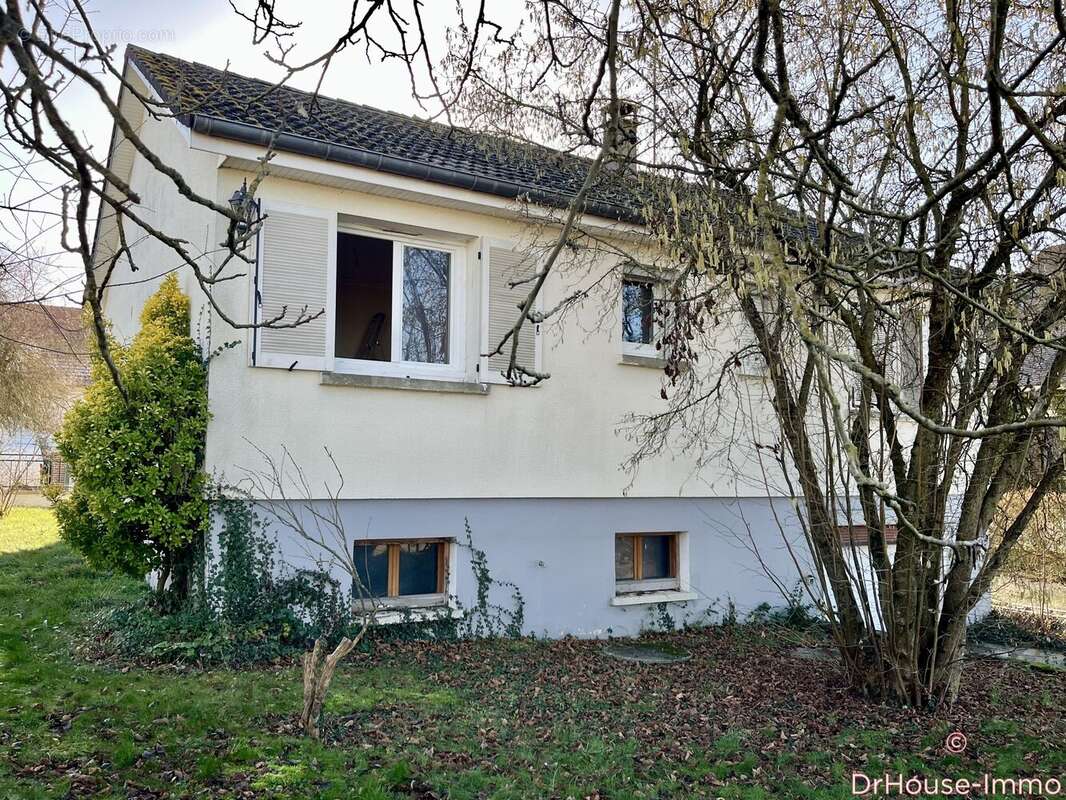 Maison à SAINTE-MAURE