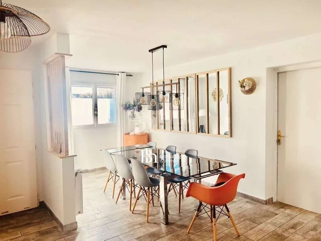 Maison à VILLENAVE-D&#039;ORNON