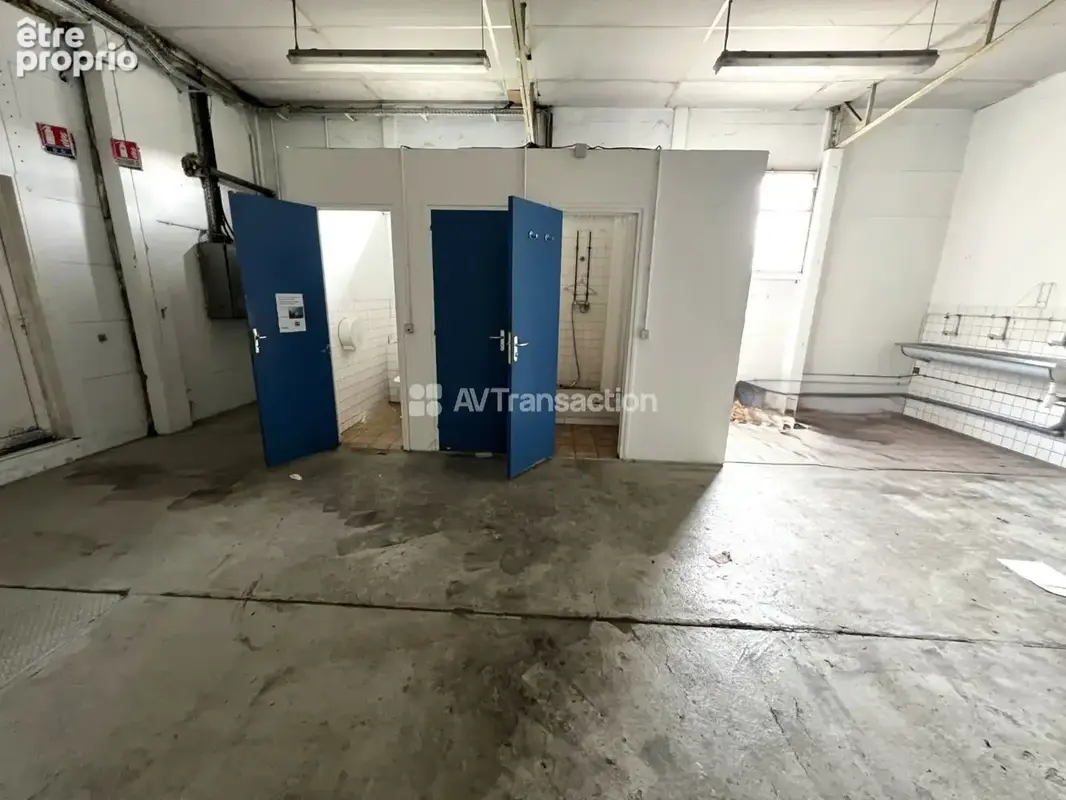 Commerce 915 m² à vendre à Douains (27120) - photo 5