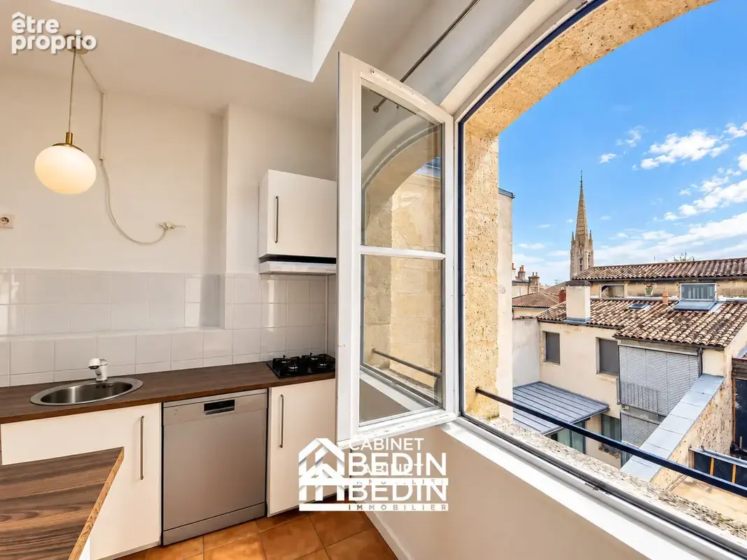 Appartement à BORDEAUX