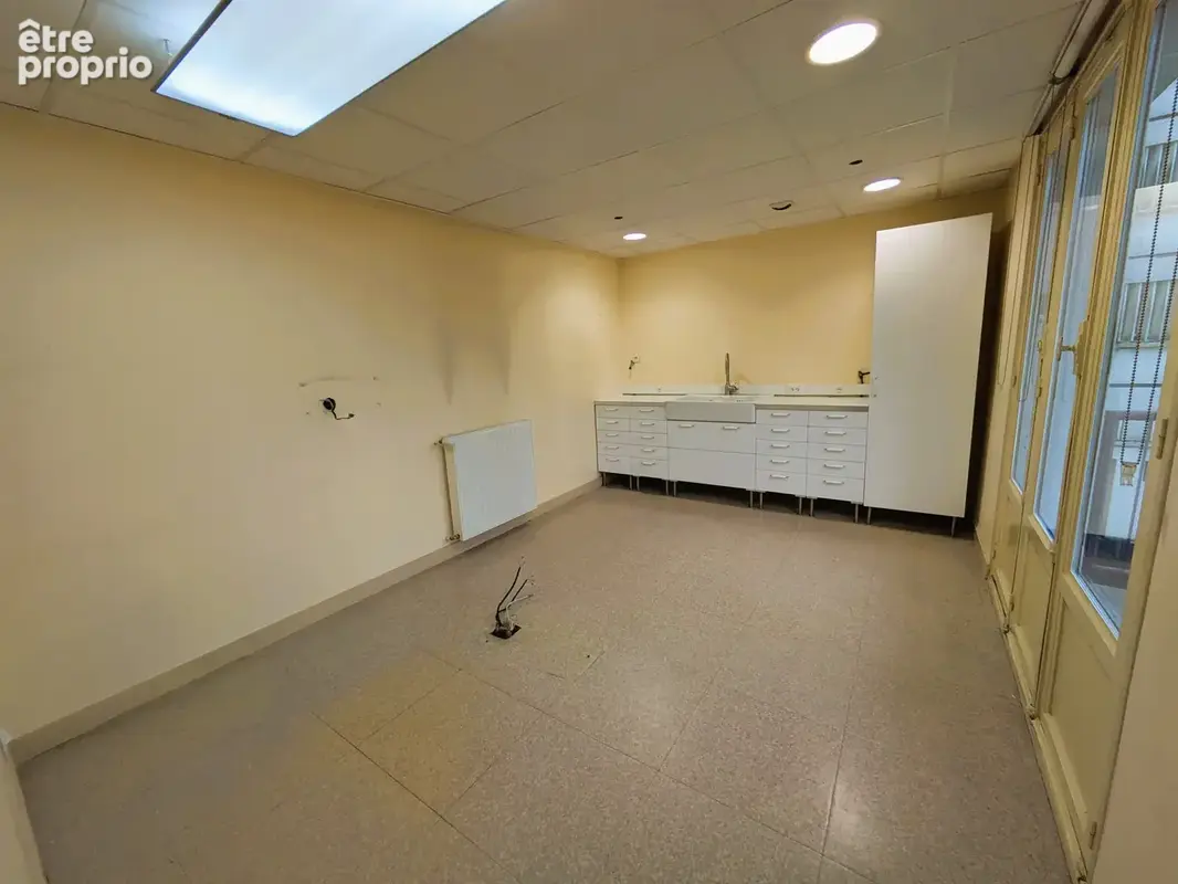 Appartement T2 - rez-de-chaussée - 50 m2 FOUGERES - photo 6