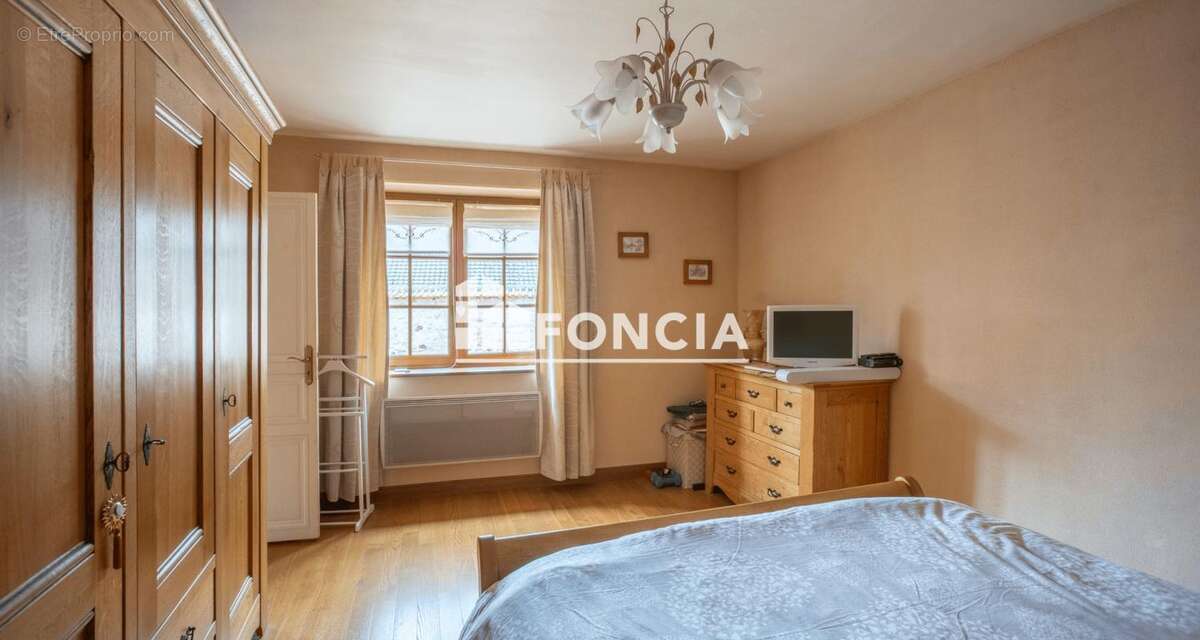 Maison à SAINT-MARCEL