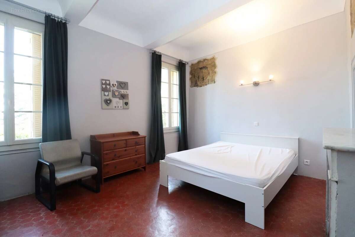 Maison à SAINT-SATURNIN-LES-APT