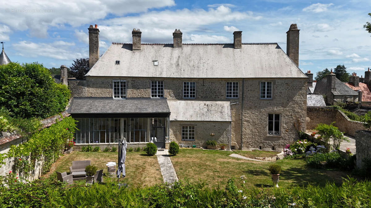 Maison à VALOGNES