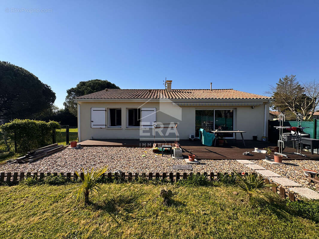 Maison à MOMBRIER