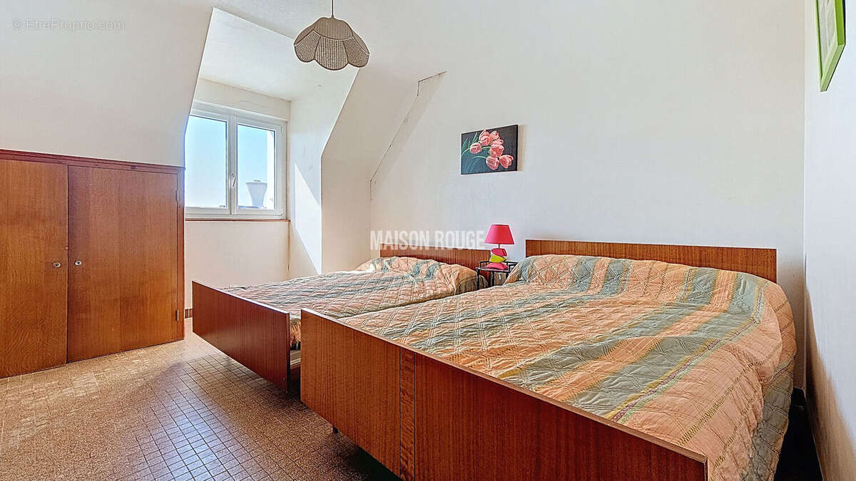 Maison individuelle en granit plein coeur de Matignon - photo 9
