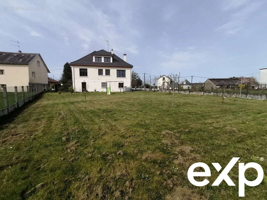 Maison à LA SOUTERRAINE