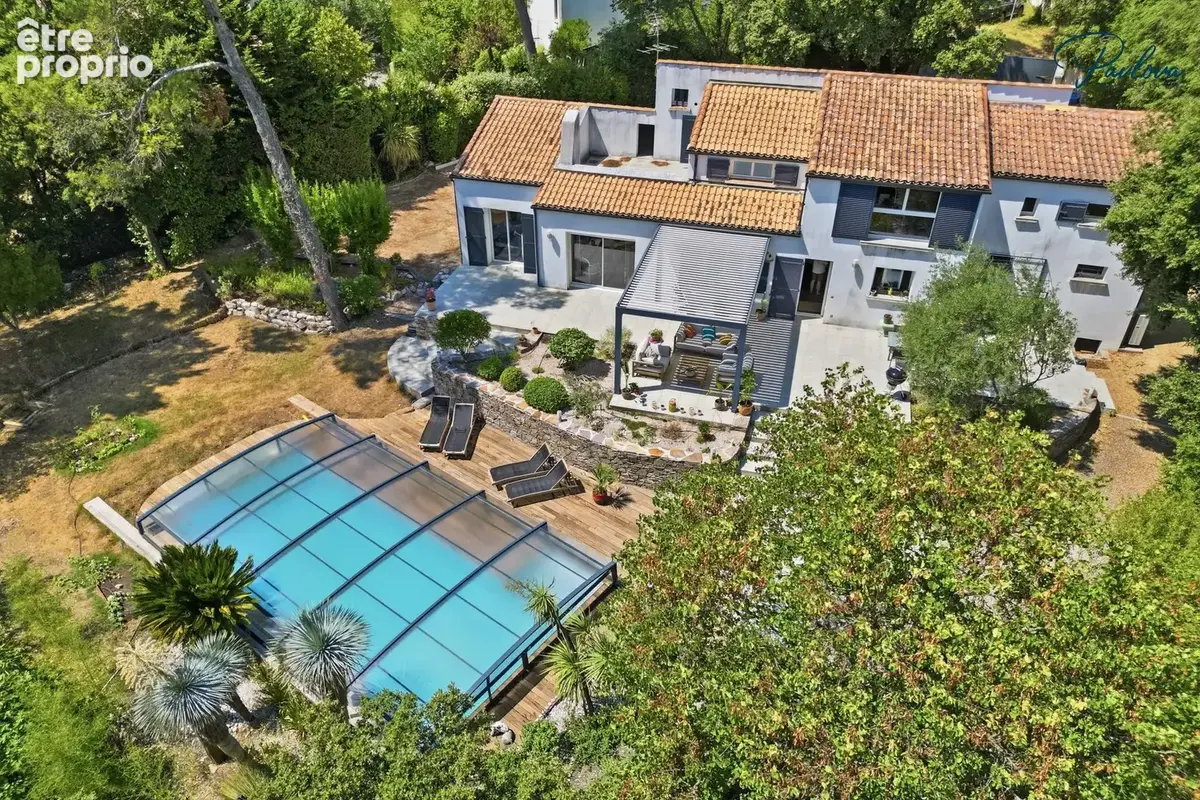 Maison 7 pièces 265 m² à vendre à Saint-Clement-De-Riviere (34980) - photo 4