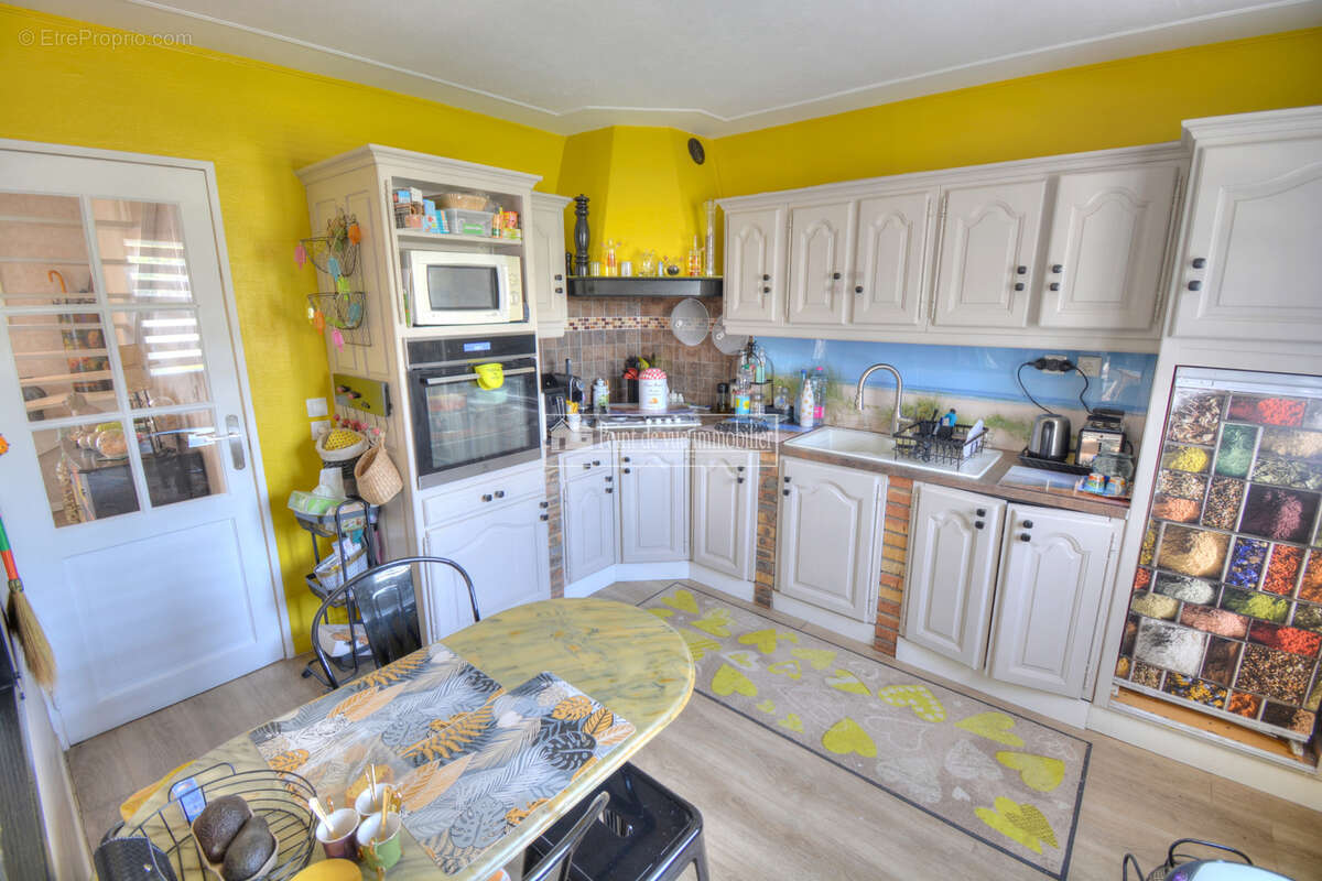 Maison à SAVIGNY-SUR-ORGE