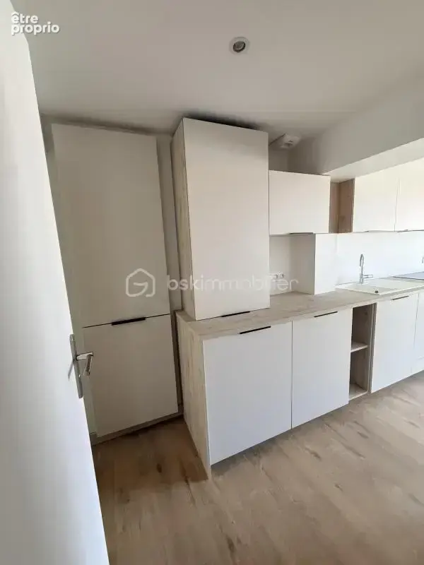 ROYAN centre-ville - appartement 45m2 entièrement rénové avec balcon - photo 2