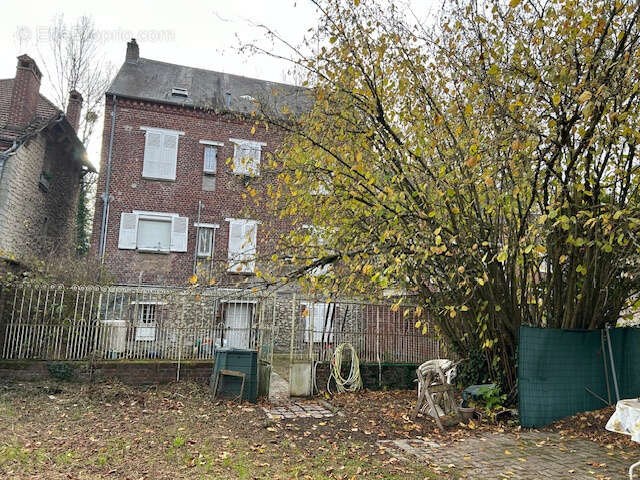 Maison bourgeoise avec sous-sol total   fort potentiel à exploiter - photo 16
