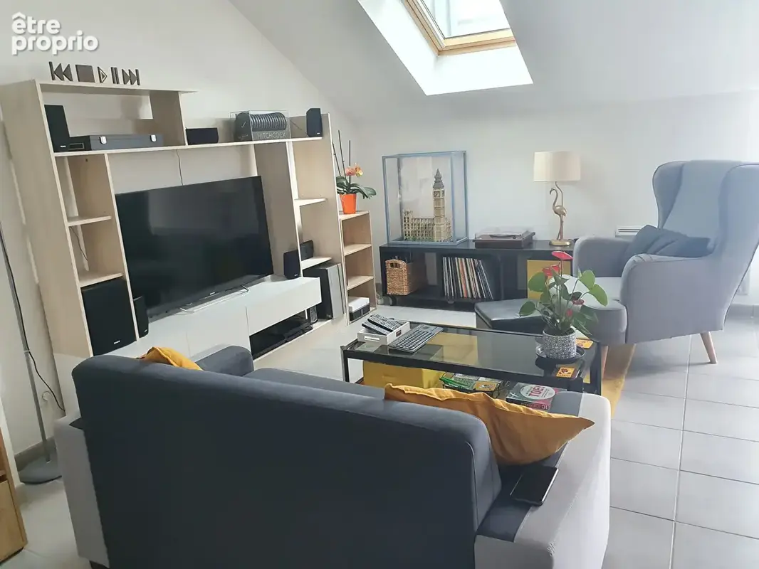 Bourg de Vouvray - Appartement T3 - photo 7