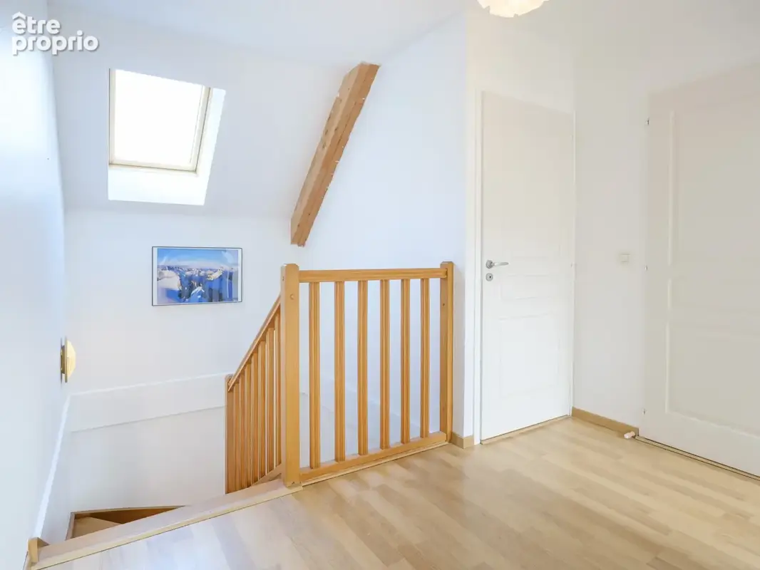 Jolie t3 duplex avec spacieuse terrasse de 38,80 m2, cave et garage - francin ! - photo 8
