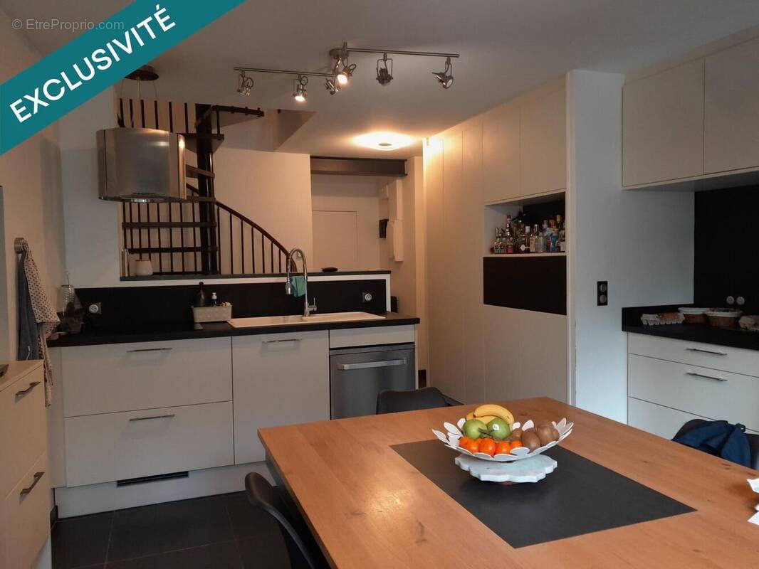 Photo 1 - Appartement à VIC-SUR-CERE